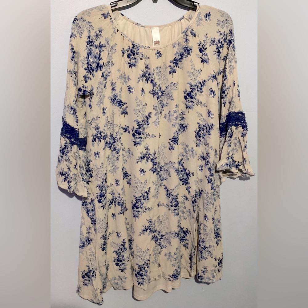 Jules & James Floral Dress Size Small